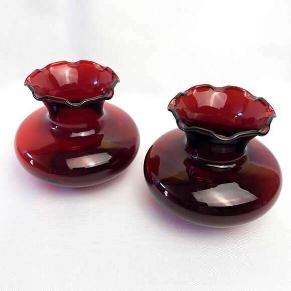 Anchor Hocking Vintage Royal Ruby Red Glass Ruffled Pair Vases Mid-Century 3 ¼” - Picture 3 of 9